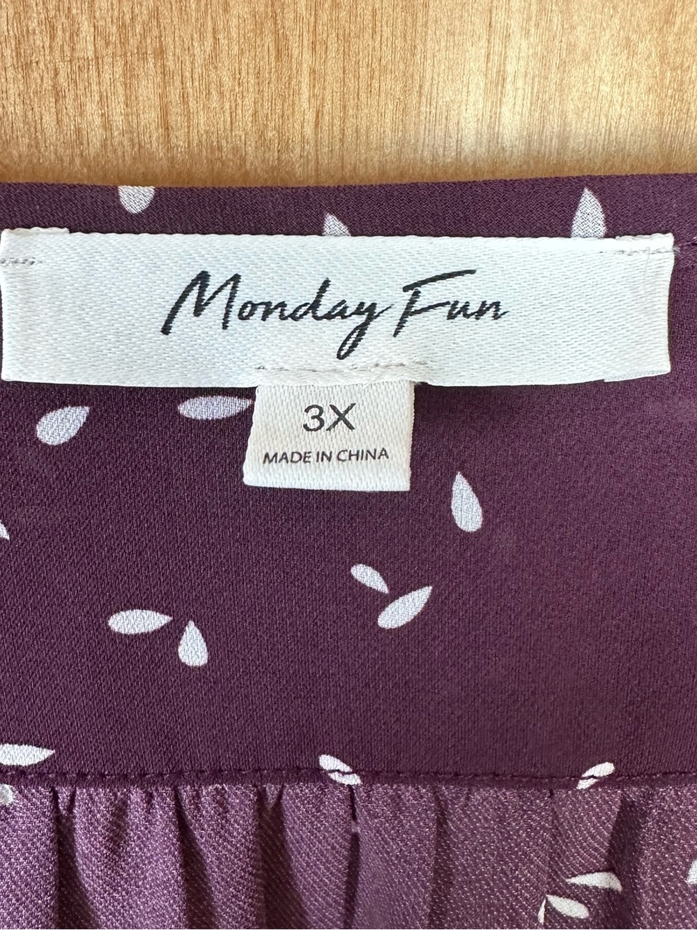 MONDAY FUN Linnette Split Neck Smocked Blouse Mauve 3X - Picture 7 of 7
